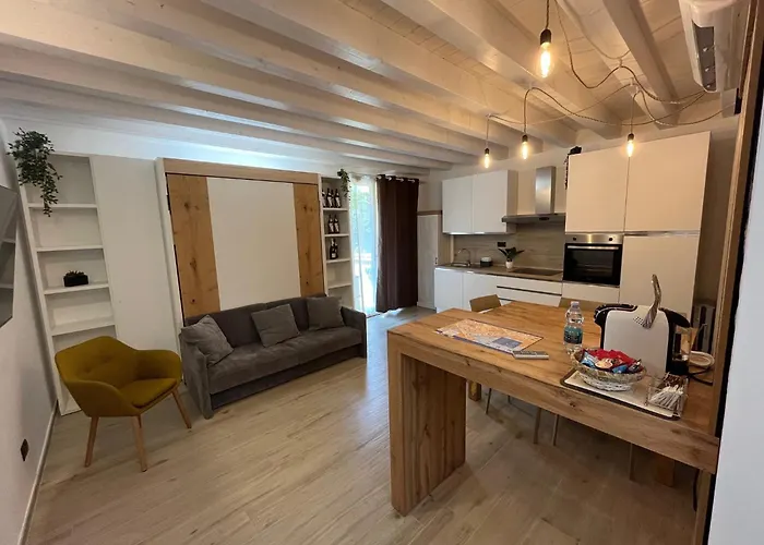 Demithos House Apartman La Spezia