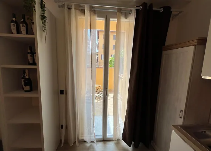 Demithos House Apartman *